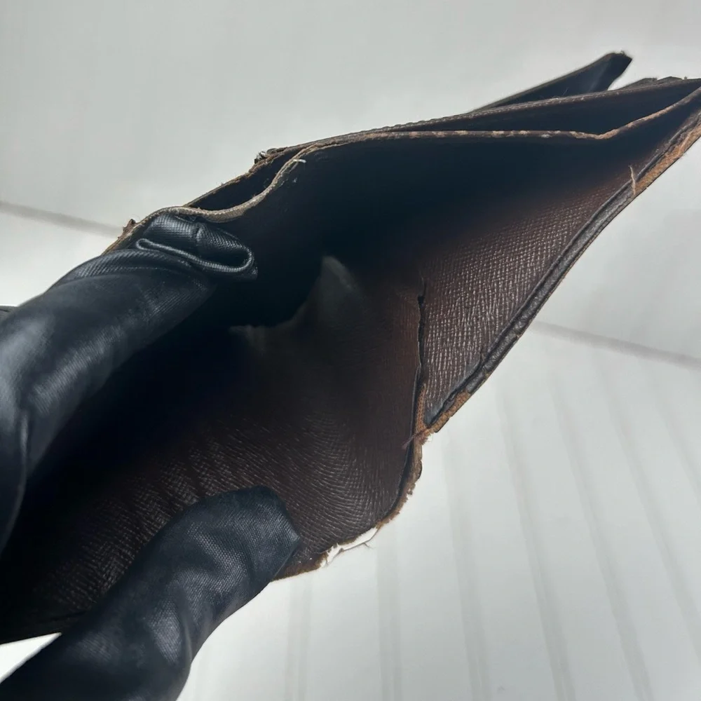 Louis Vuitton Damier Ebene Multiple Pocket Wallet Unisex - Picture 15 of 15